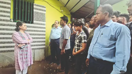 TMC team meets Bengali-speaking people in Delhi’s Jai Hind Colony TMC team meets Bengali-speaking people in Delhi’s Jai Hind Colony