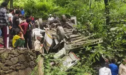 At least 5 dead, 17 injured as passenger vehicle falls into gorge in J-Ks Doda