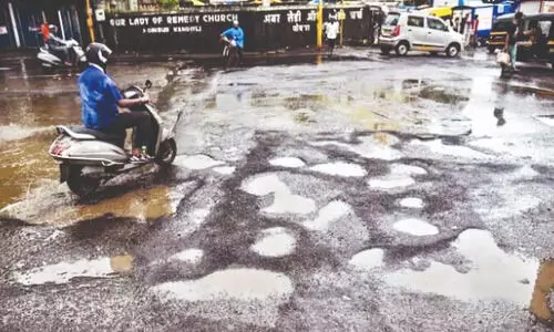 Mayor promises road repairs  during dry spell