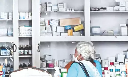 Health department targets illegal drug vendors near govt hospitals