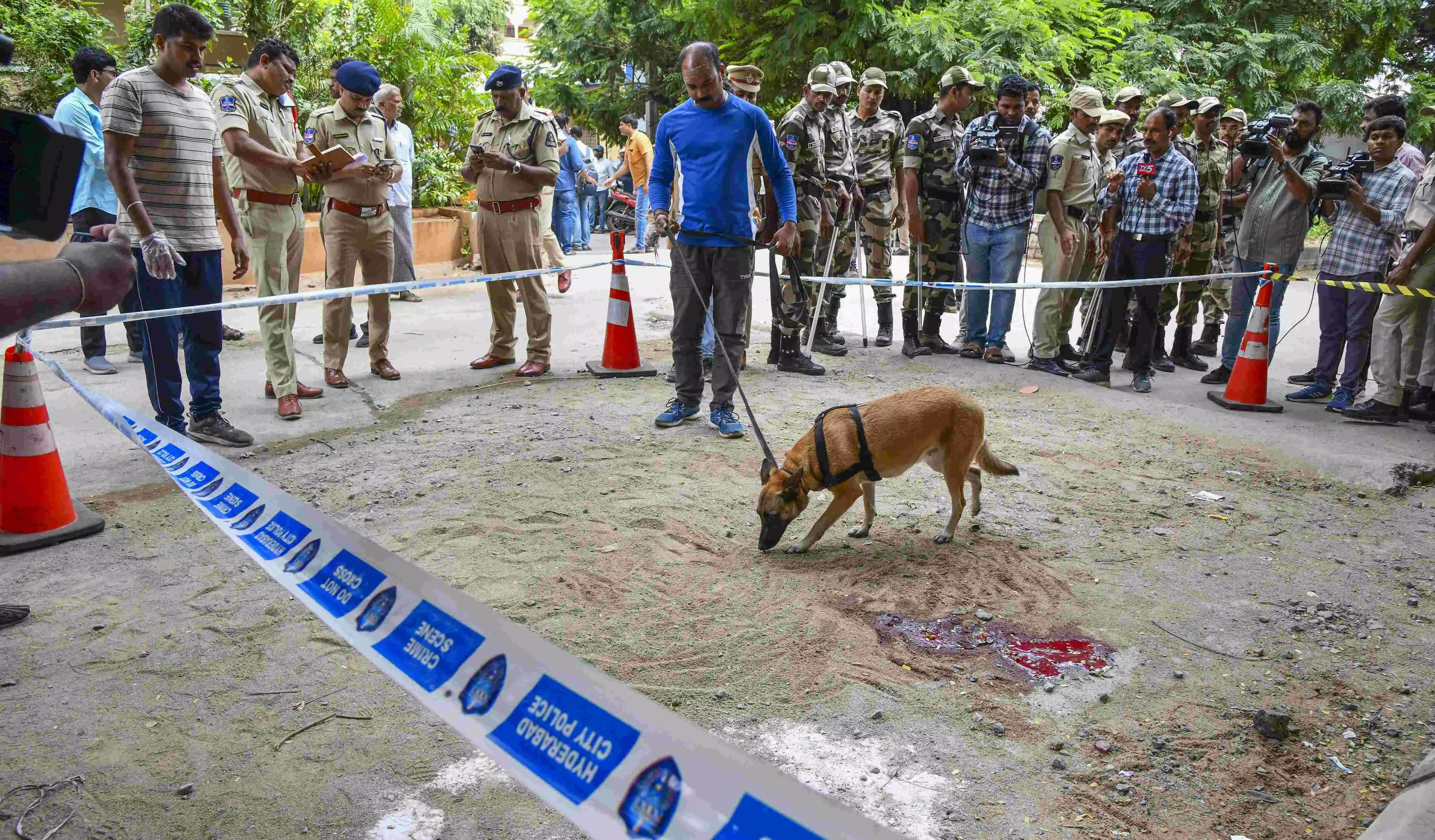 CPI leader shot dead by unidentified persons in Hyderabad CPI leader shot dead by unidentified persons in Hyderabad