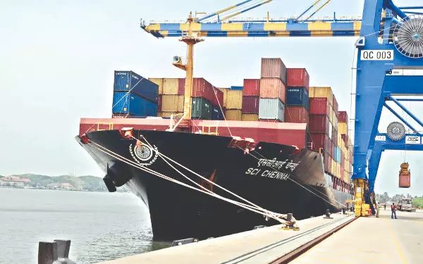 India’s exports to United States rise 23%, imports dip 10% in June India’s exports to United States rise 23%, imports dip 10% in June