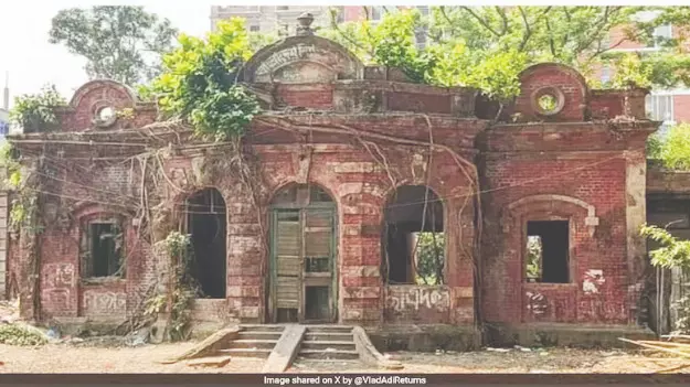 Mamata raises concern over ‘demolition’ of Ray’s ancestral home in B’desh Mamata raises concern over ‘demolition’ of Ray’s ancestral home in B’desh