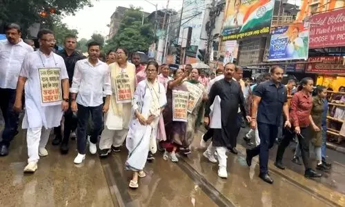 Mamata leads protest march in Kolkata over harassment of Bengali-speaking people in other states Mamata leads protest march in Kolkata over harassment of Bengali-speaking people in other states