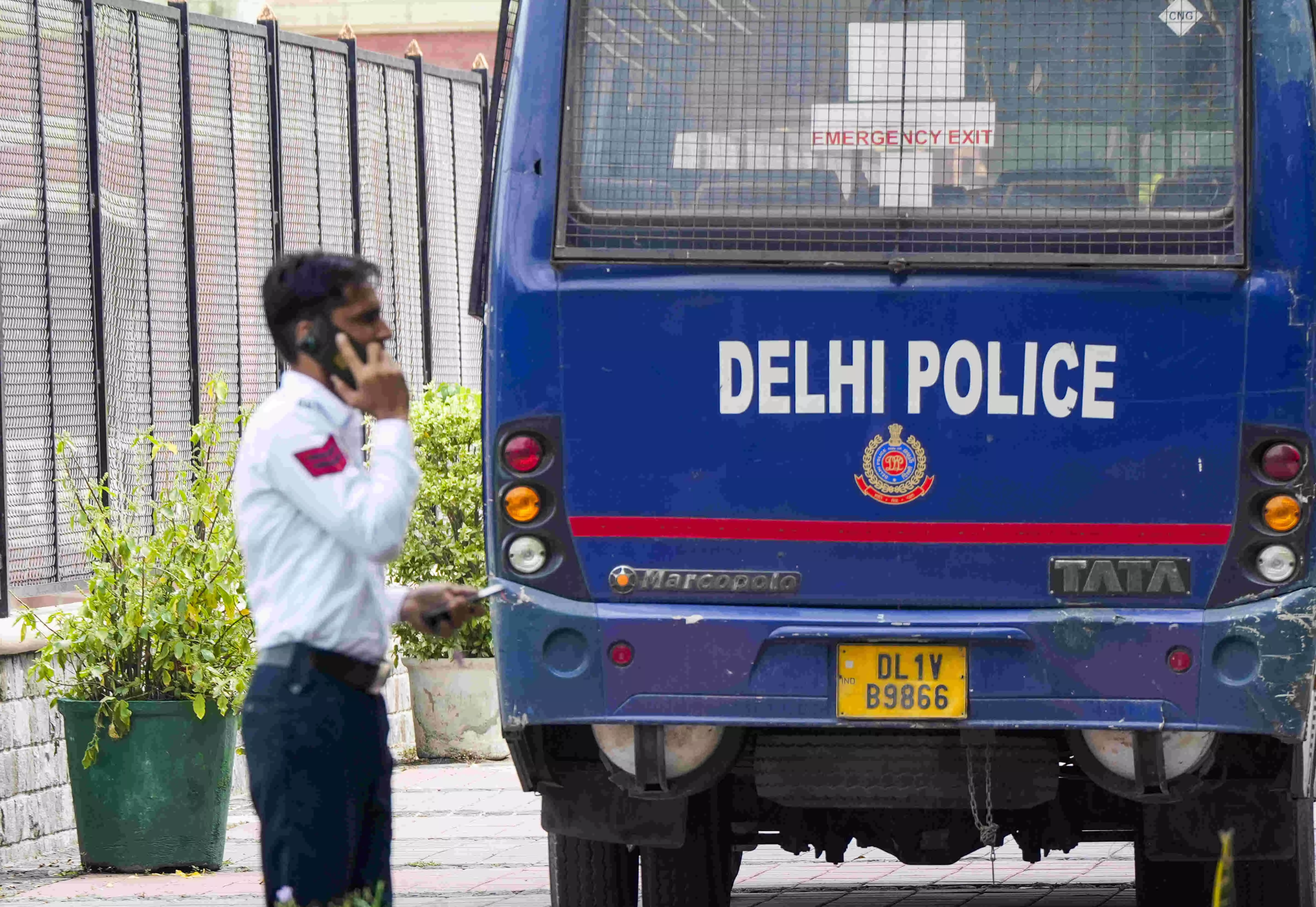Five Delhi schools get bomb threat; city witnesses 10 such incidents in three days Five Delhi schools get bomb threat; city witnesses 10 such incidents in three days