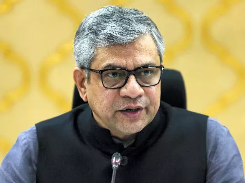 Vaishnaw announces free AI training for over 5.5 lakh CSC franchise holders Vaishnaw announces free AI training for over 5.5 lakh CSC franchise holders