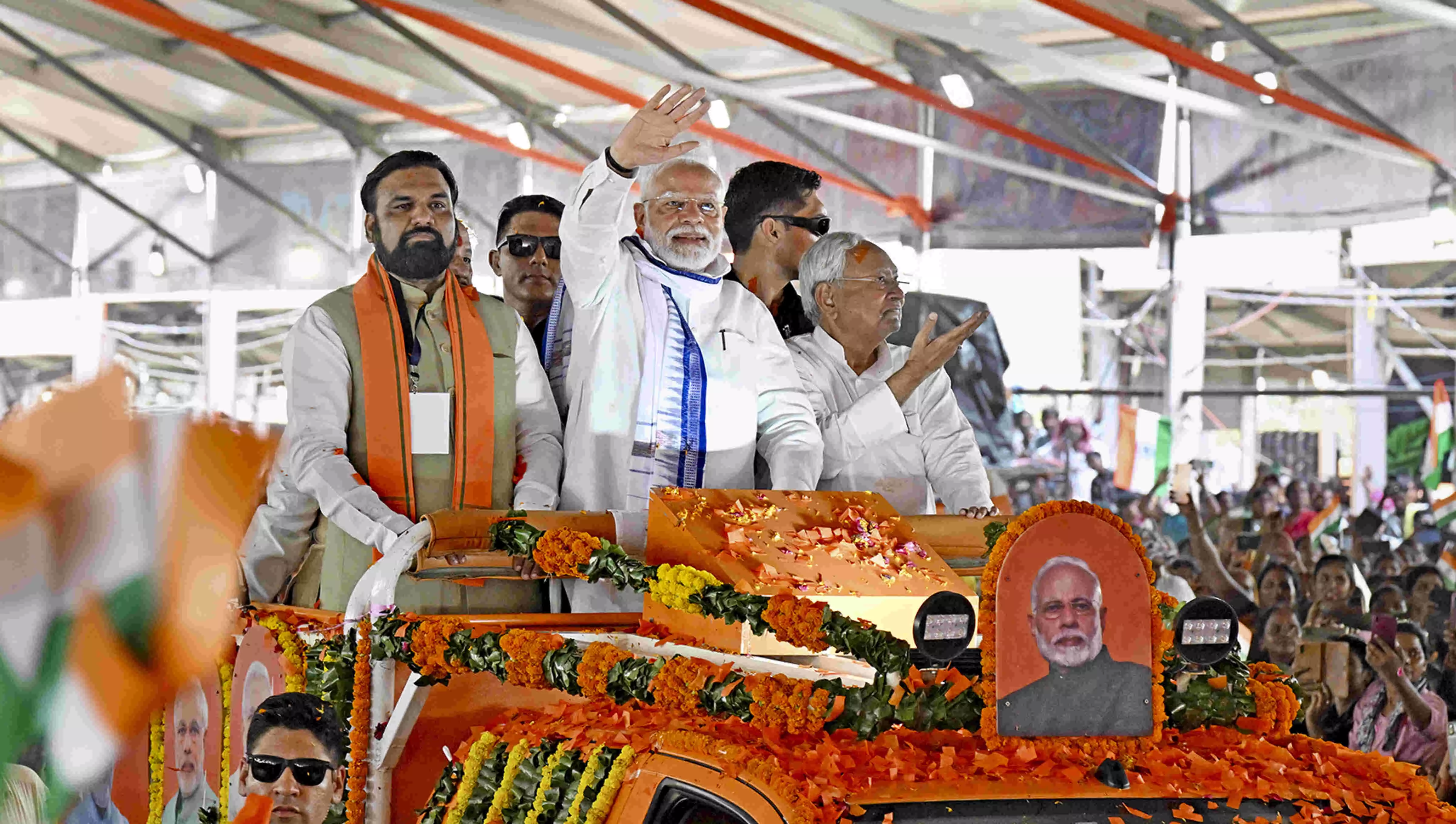 PM Modi unveils projects worth over Rs 7,200 cr in Bihar PM Modi unveils projects worth over Rs 7,200 cr in Bihar