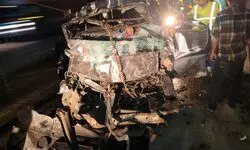 6 killed as mini-van crashes into truck on Yamuna Expressway