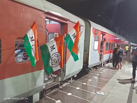Trinamool workers from across North Bengal leave for Martyrs’ Day rally