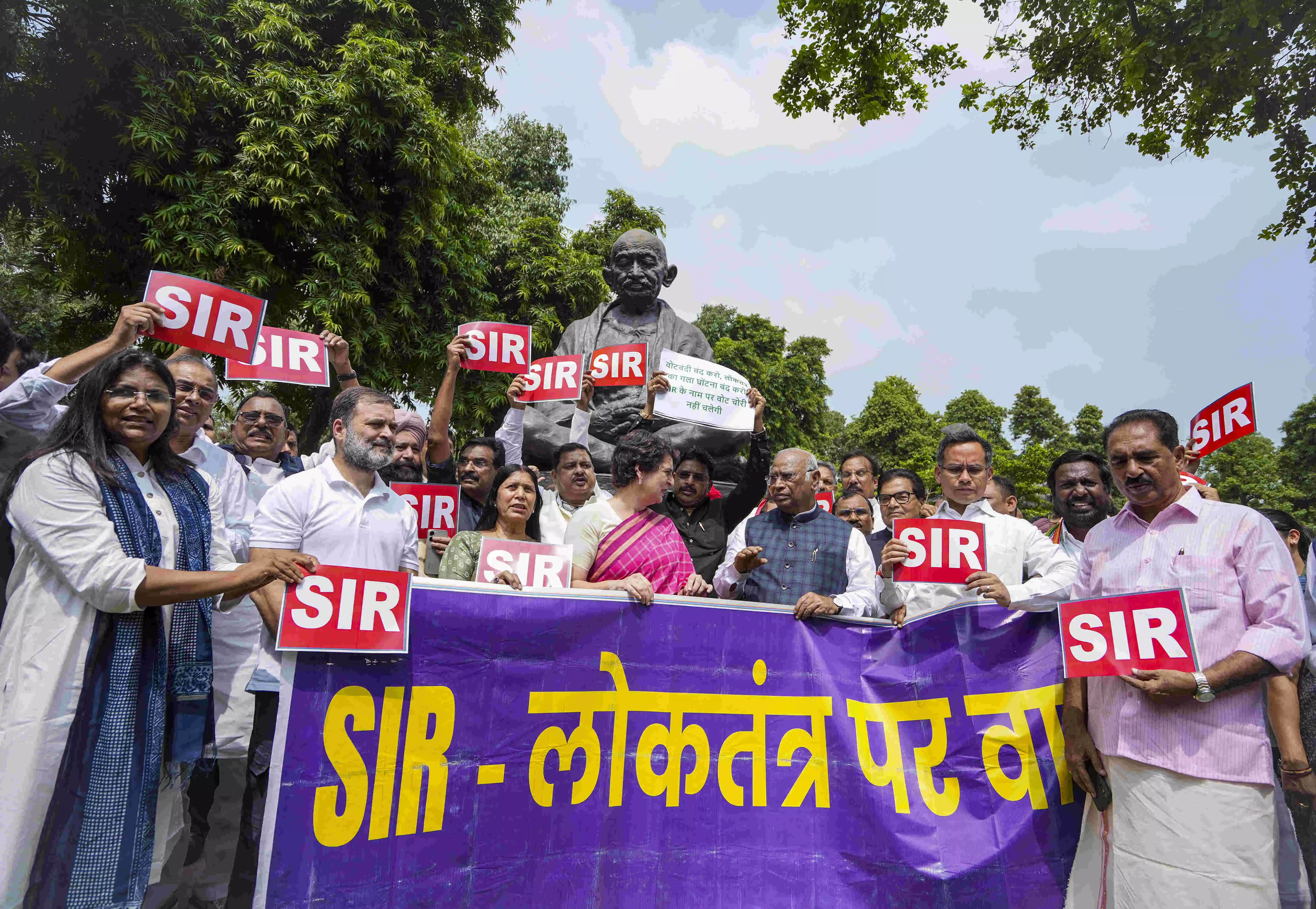 Opposition MPs tear, throw SIR posters in bin as symbolic rejection of exercise Opposition MPs tear, throw SIR posters in bin as symbolic rejection of exercise