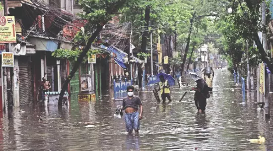 Torrential rainfall inundates Kolkata, Salt Lake & New Town