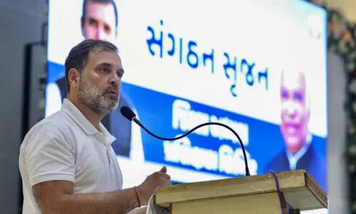 Rahul Gandhi begins his day-long Gujarat visit with address to partys district unit chiefs