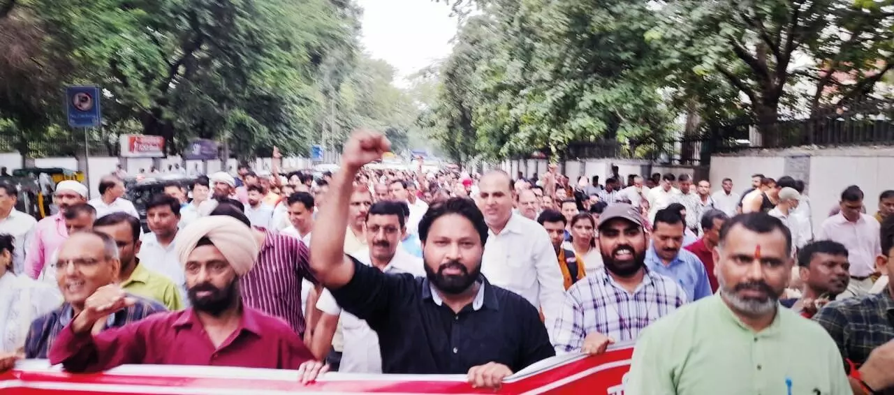 No solution for over 2 months, DU staff on indefinite strike No solution for over 2 months, DU staff on indefinite strike