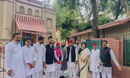 Mosque meeting row: Barelvi writes to Delhi CM, seeks removal of Nadvi from post of imam