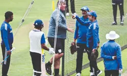 Squaring up at Oval Squaring up at Oval