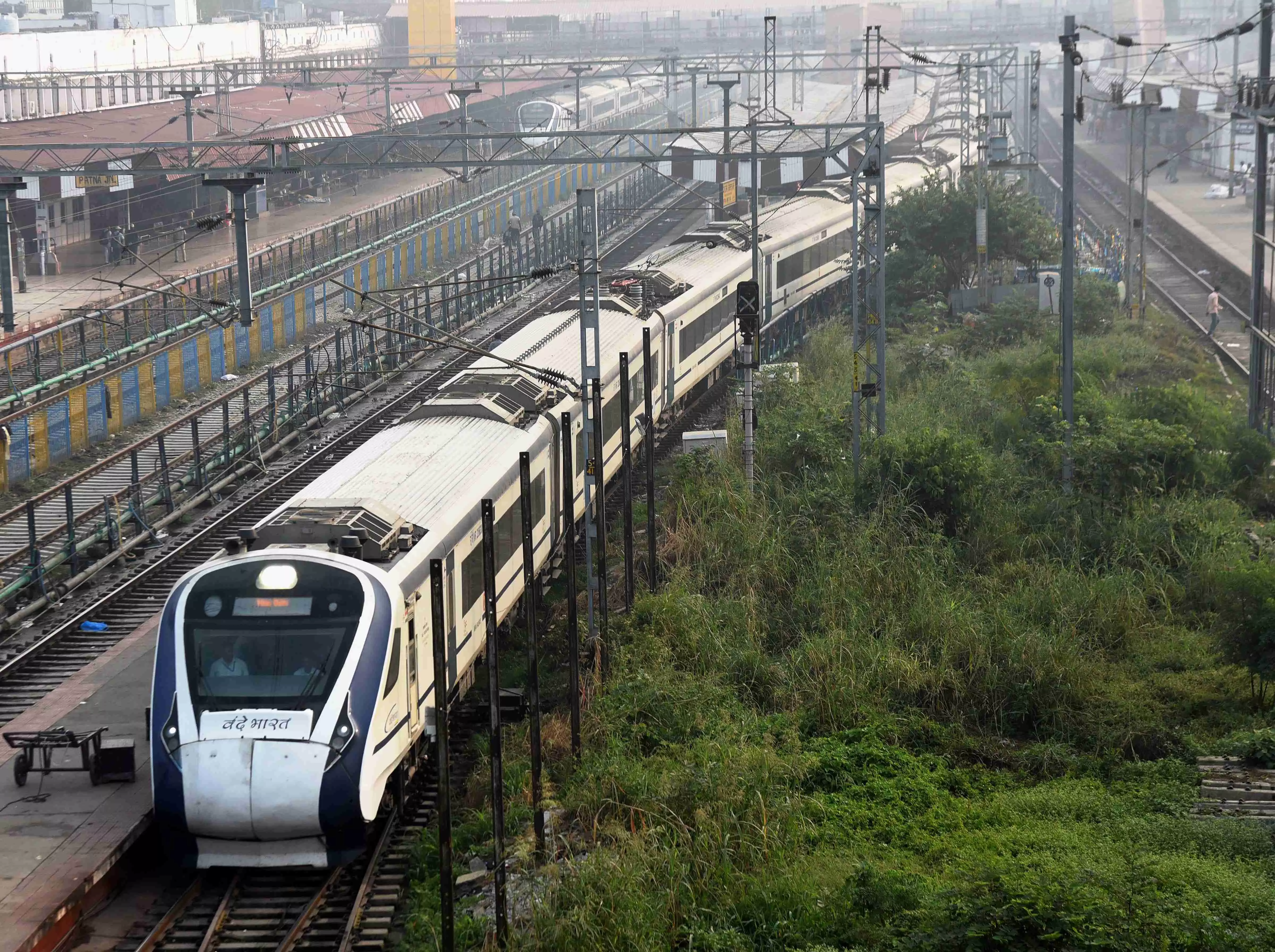 Advanced version of Kavach ready for commissioning on 324 km of Mathura-Kota section: Vaishnaw Advanced version of Kavach ready for commissioning on 324 km of Mathura-Kota section: Vaishnaw