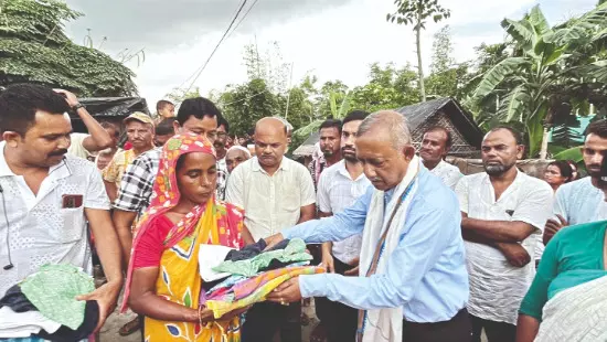 Kranti & Mal blocks: Relief distribution commences as floodwaters recede Kranti & Mal blocks: Relief distribution commences as floodwaters recede