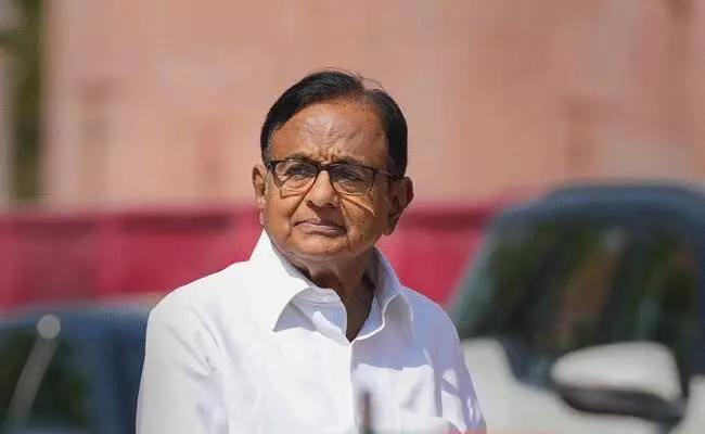 Lie, distortion: Chidambaram slams Shahs remarks on delay in Afzal Gurus execution Lie, distortion: Chidambaram slams Shahs remarks on delay in Afzal Gurus execution