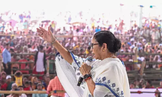 WB govt hikes grant for Durga Puja committees to Rs 1.10 Lakh this year: CM Mamata Banerjee WB govt hikes grant for Durga Puja committees to Rs 1.10 Lakh this year: CM Mamata Banerjee