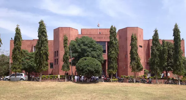 Pakistani woman deported after Pahalgam attack to get visitors visa: MHA to J&K HC Pakistani woman deported after Pahalgam attack to get visitors visa: MHA to J&K HC