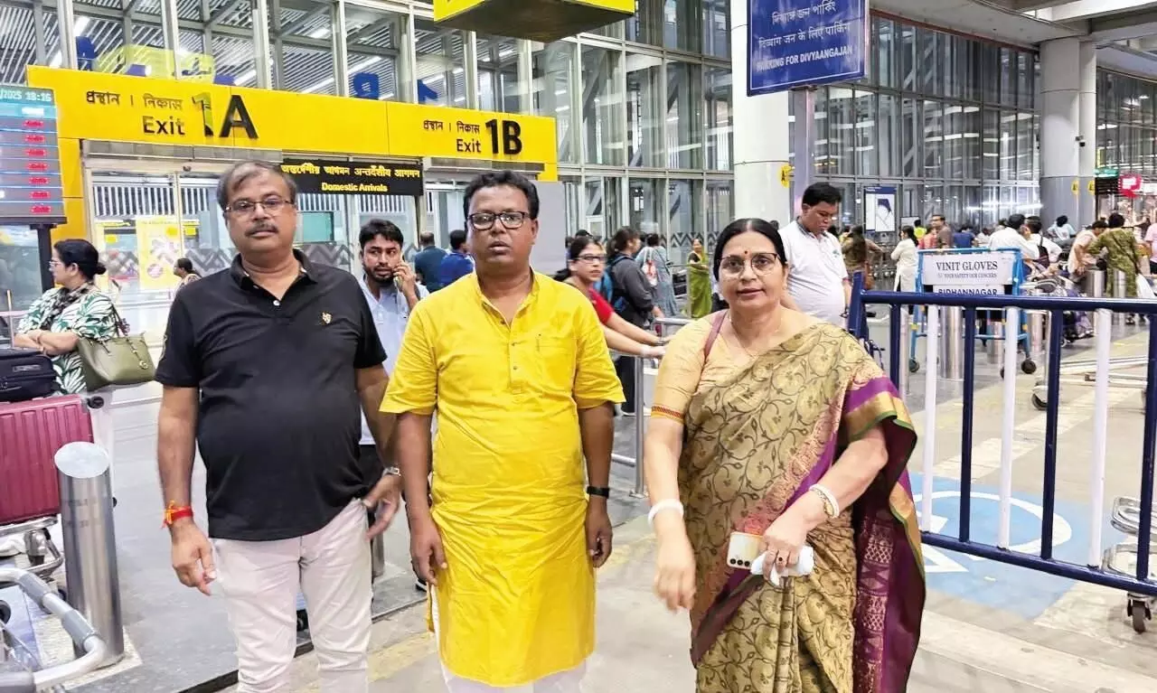 Abhishek sends team to Mumbai to aid ‘detained Bengali migrant workers’ Abhishek sends team to Mumbai to aid ‘detained Bengali migrant workers’