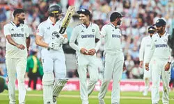 Day 4: Test on the brink despite Root, Brook tons Day 4: Test on the brink despite Root, Brook tons