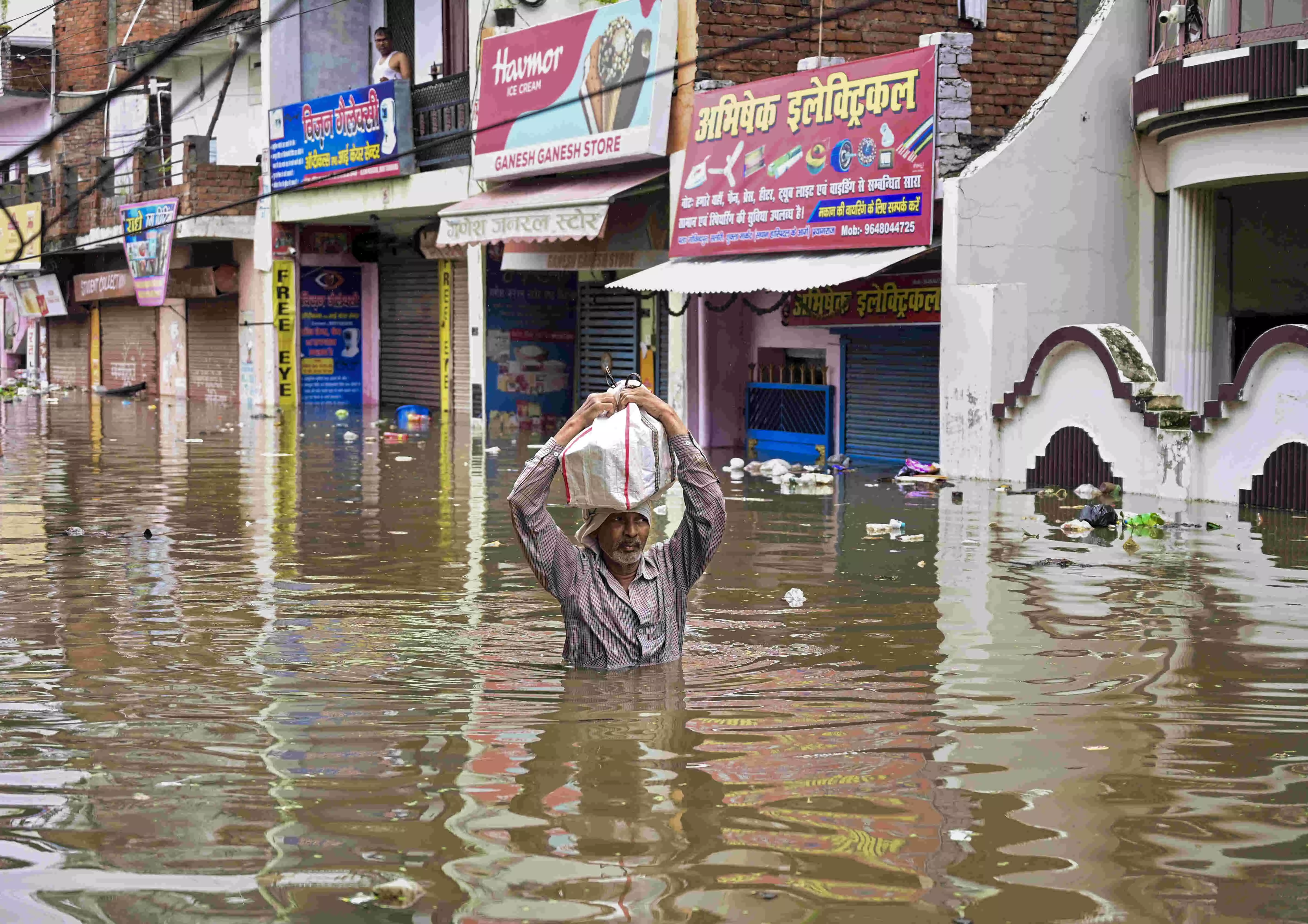 Failed UP govt focused on event management than public welfare: Akhilesh on UP floods