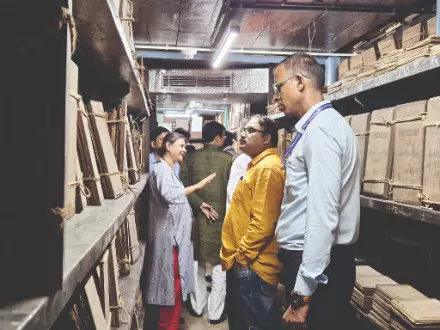 Assembly panel on Higher Edu visits state archives