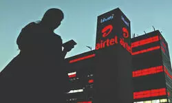 Bharti Airtel June quarter net profit jumps 43% to `5,948 crore Bharti Airtel June quarter net profit jumps 43% to `5,948 crore