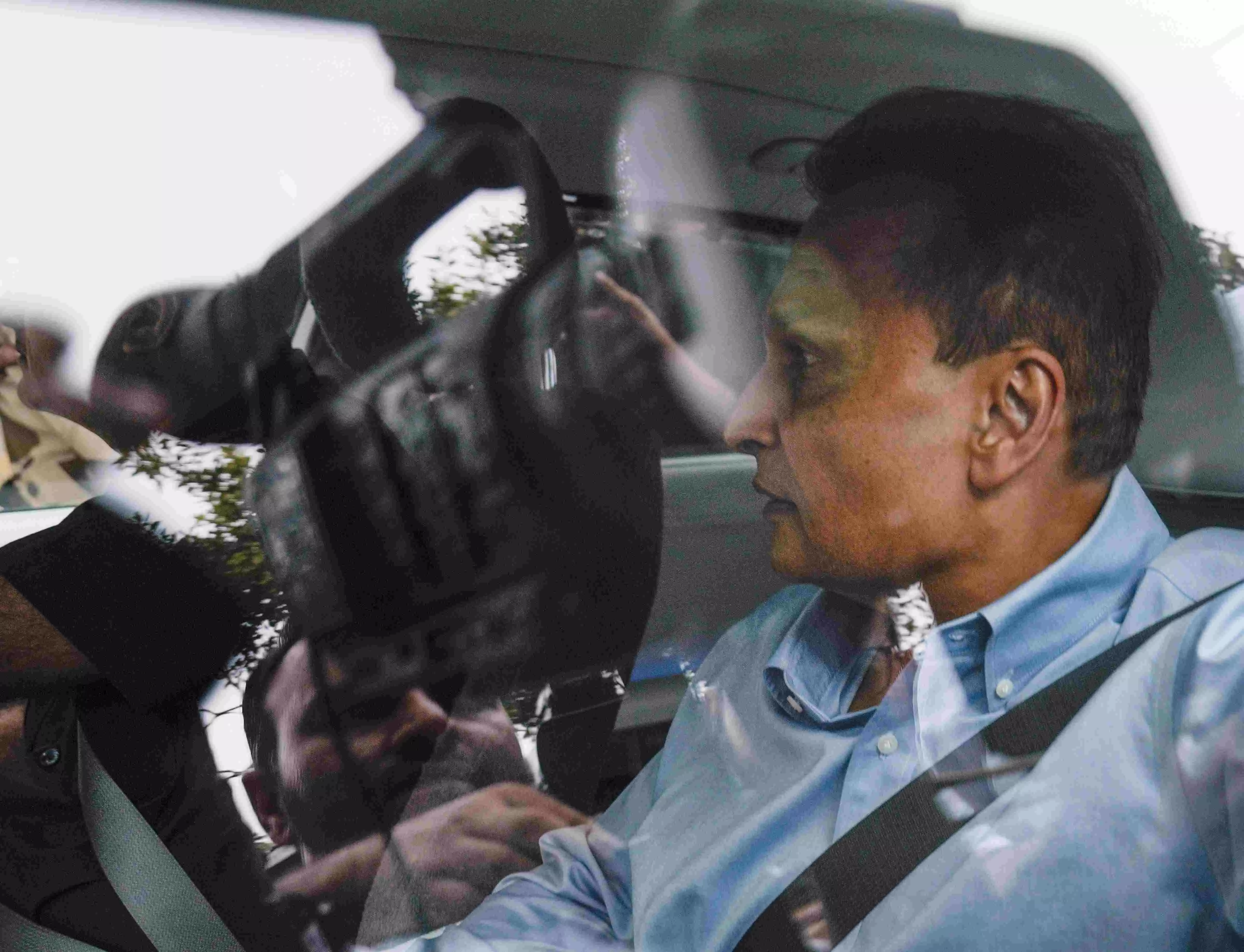Anil Ambani appears before ED in Rs 17,000 crore loan fraud case Anil Ambani appears before ED in Rs 17,000 crore loan fraud case