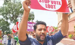 SC asks EC for details of 65L deleted voters in Bihar SC asks EC for details of 65L deleted voters in Bihar