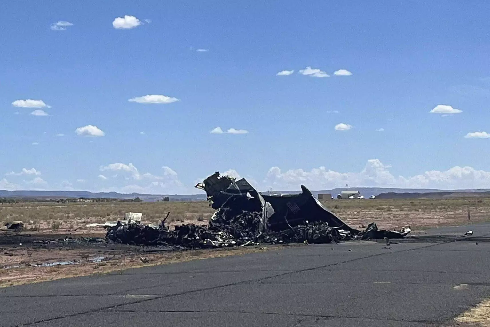 Four dead after medical transport plane crashes on Navajo Nation in northern Arizona Four dead after medical transport plane crashes on Navajo Nation in northern Arizona
