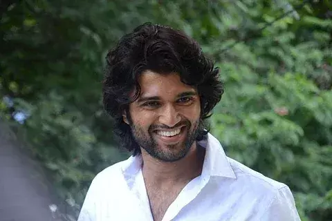 Actor Vijay Deverakonda appears before ED officials in online betting linked PMLA case Actor Vijay Deverakonda appears before ED officials in online betting linked PMLA case
