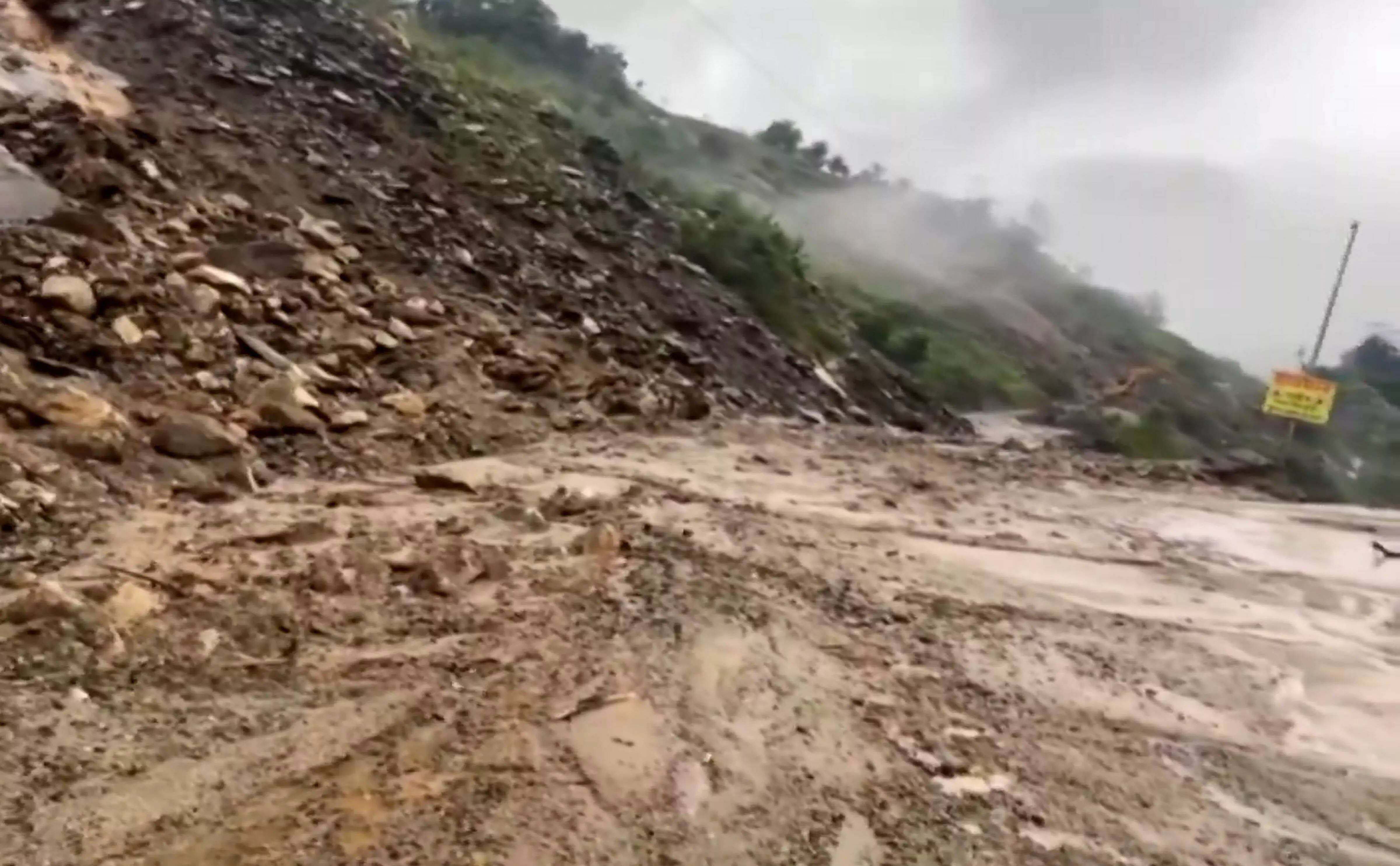 Heavy rain, landslides cut off over 600 roads in Himachal; Kinnaur Kailash Yatra suspended, 413 stranded pilgrims rescued Heavy rain, landslides cut off over 600 roads in Himachal; Kinnaur Kailash Yatra suspended, 413 stranded pilgrims rescued