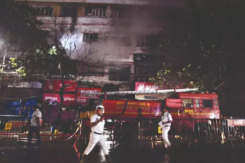 Tiretta Market: Fire breaks out, none hurt Tiretta Market: Fire breaks out, none hurt