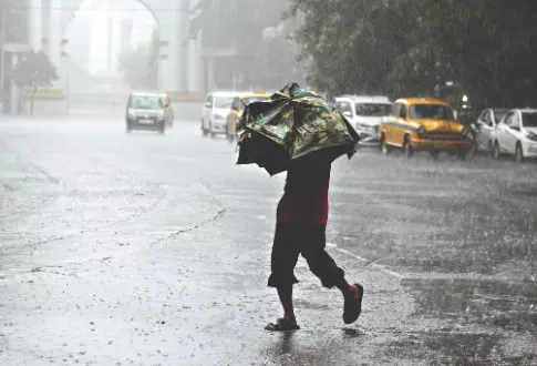 Weatherman predicts thundershowers from Sat till Tuesday