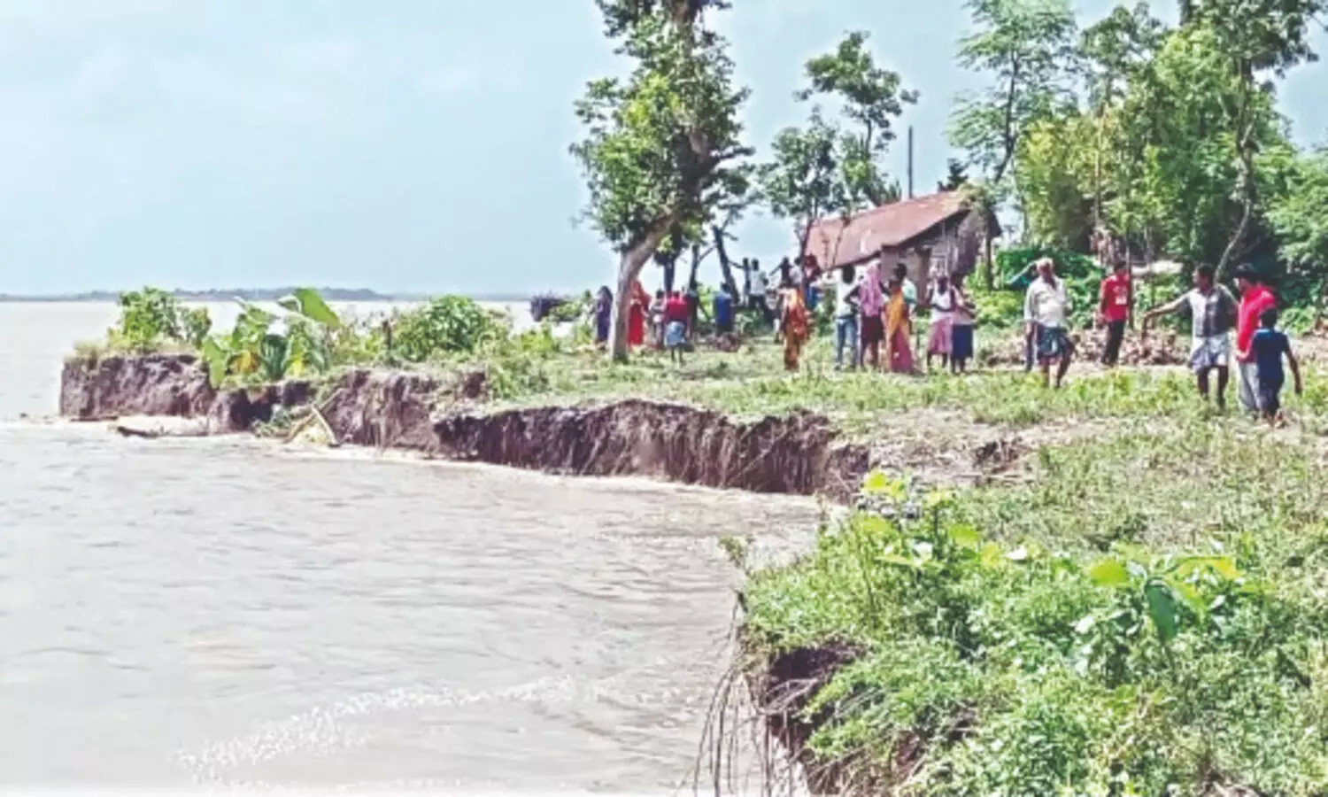 Malda: ‘Hundreds displaced’ as water levels exceed danger marks