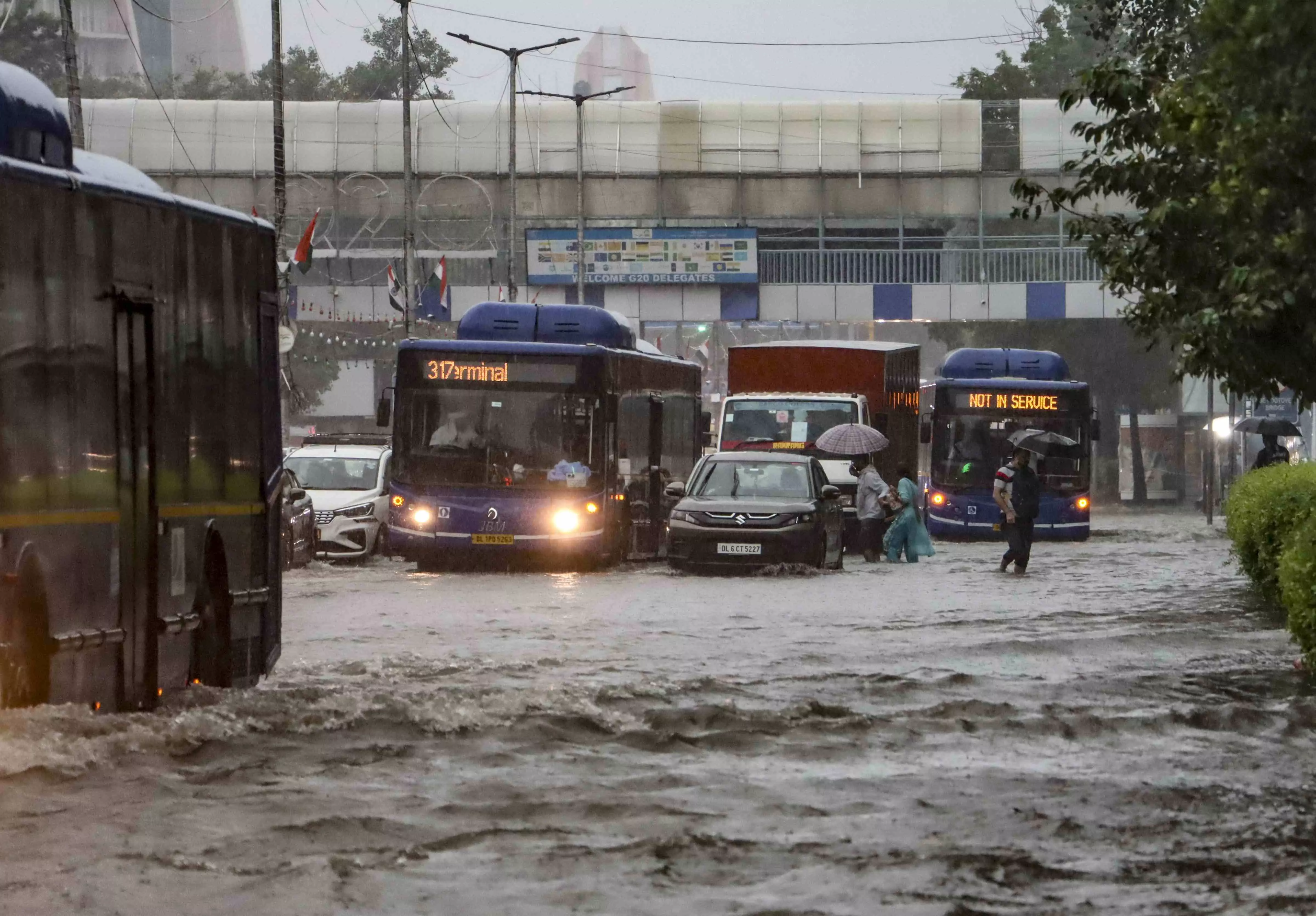Over 300 flights delayed at Delhi airport due to inclement weather Over 300 flights delayed at Delhi airport due to inclement weather