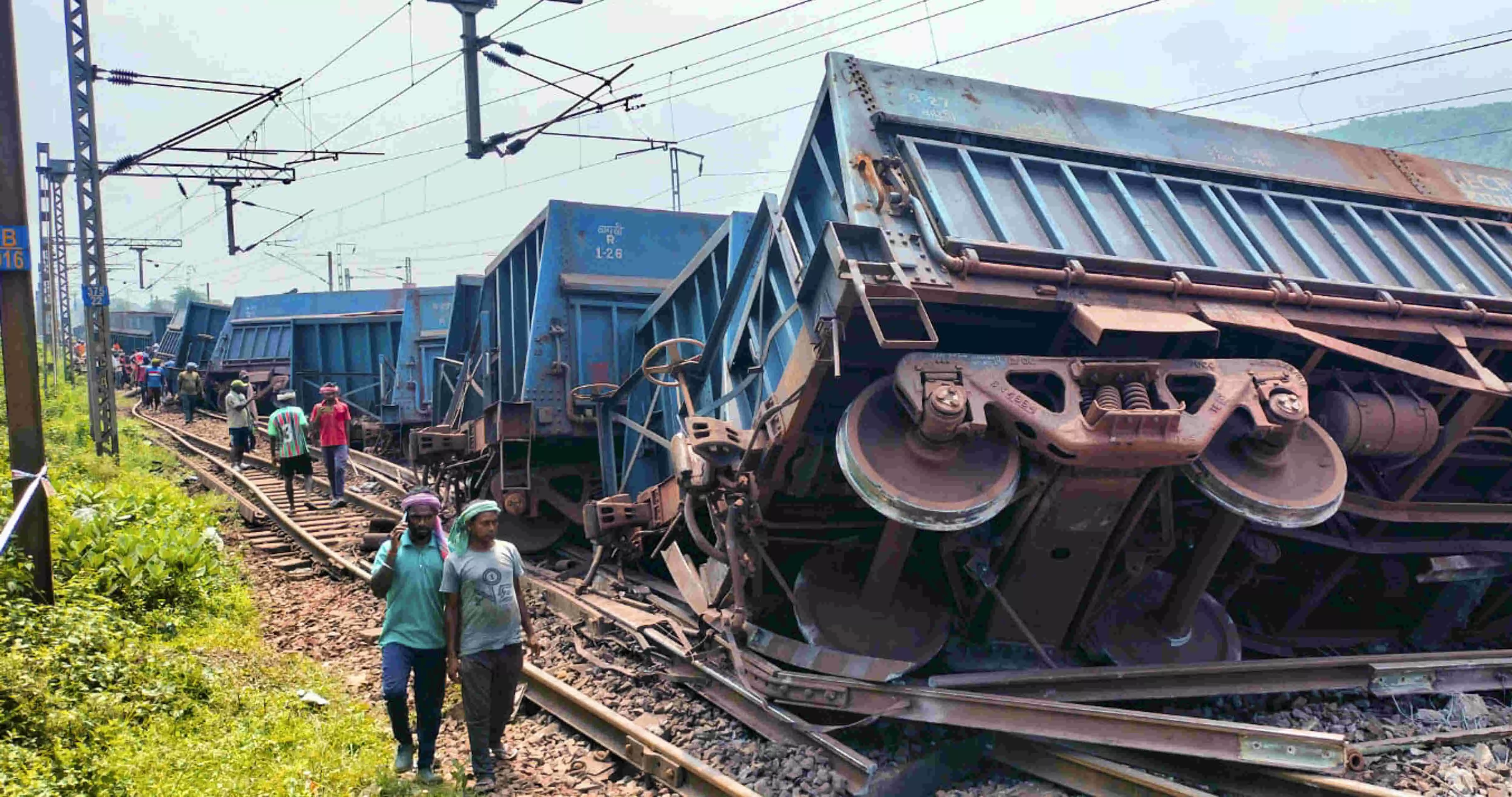 2 goods trains derail in Jkhands Seraikela-Kharswan, train services affected