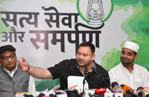 Bihar DyCM Vijay Kumar Sinha has two EPIC cards: Tejashwi Bihar DyCM Vijay Kumar Sinha has two EPIC cards: Tejashwi