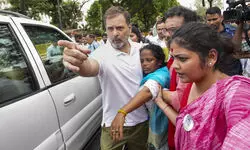 Rahul Gandhi demands clean, pure voter list
