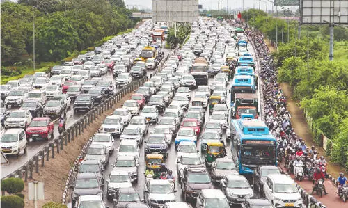 SC halts coercive action against owners of overage vehicles in Delhi till next hearing