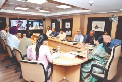 To cut citizen hassle, CM vows for Mini Secretariat in every district