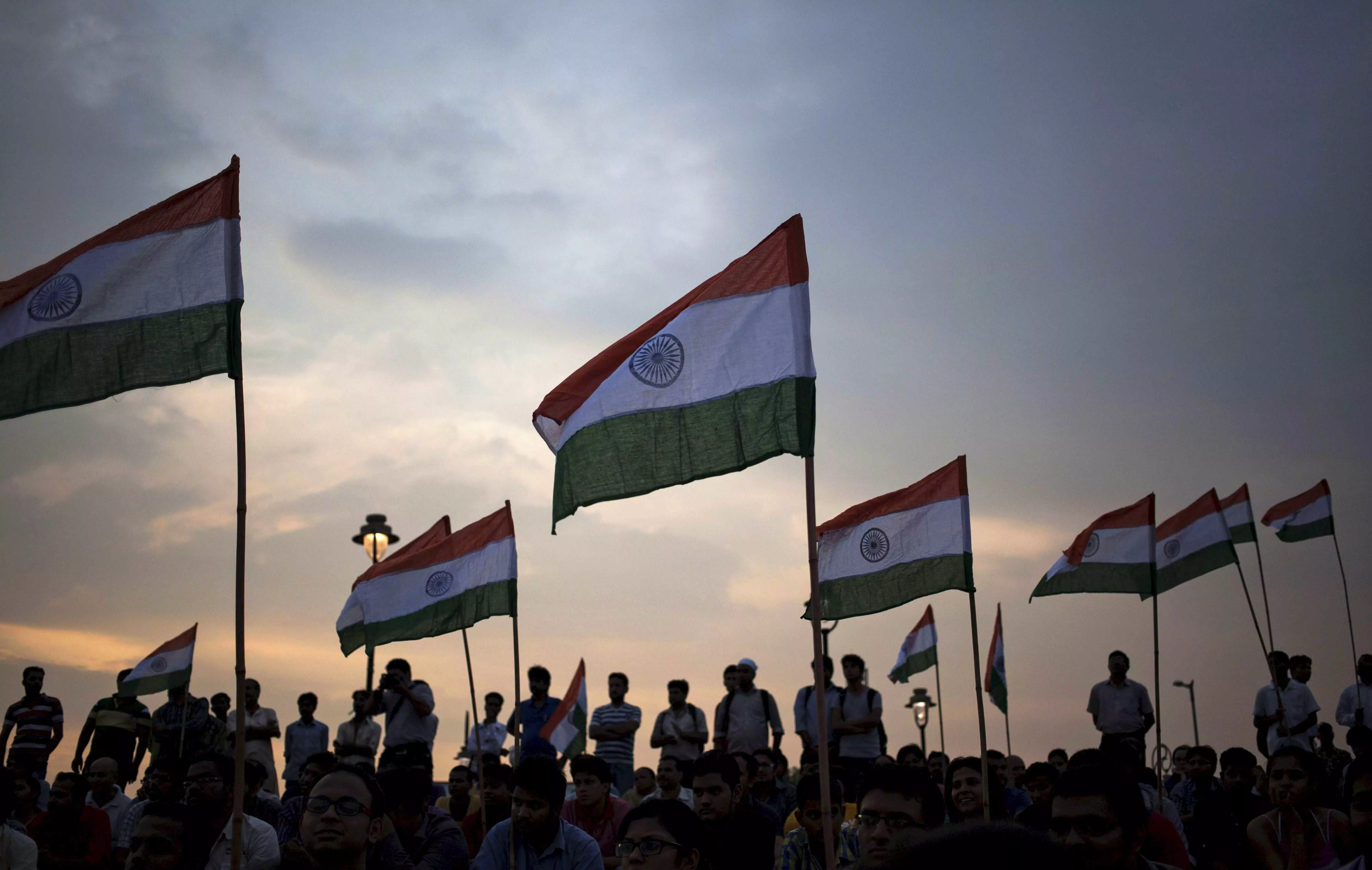 Sale of Khadi national flags increases in Chhatrapati Sambhajinagar ahead of Independence Day Sale of Khadi national flags increases in Chhatrapati Sambhajinagar ahead of Independence Day