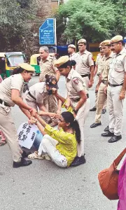 JNU Students’ Union president slams voter disenfranchisement JNU Students’ Union president slams voter disenfranchisement