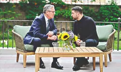 Zelenskyy meets with UK’s Starmer