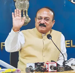 Min Sood launches ‘Chai Pe Charcha’ drive to explain Delhi’s new school fee regulation law