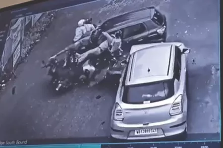 Biker charred to death: Driver held for fatal Salt Lake road mishap