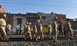 Punjab Police raids 301 sites, 38 drug smugglers held Punjab Police raids 301 sites, 38 drug smugglers held