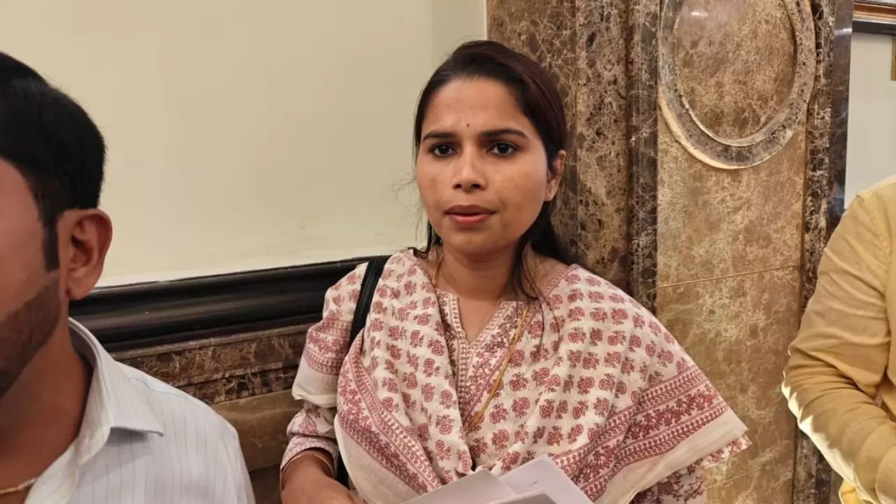 Expelled SP rebel MLA Pooja Pal may join BJP